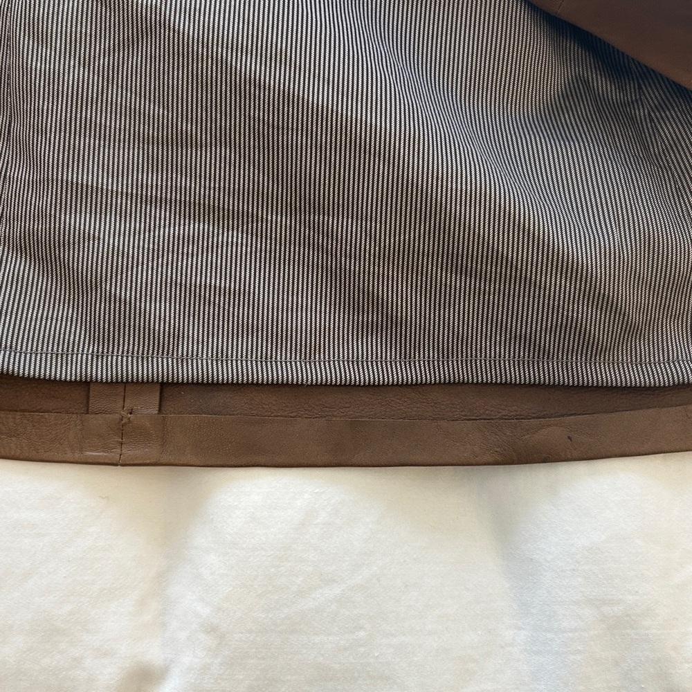 Buttery-soft Brunello Cucinelli full brown leather skirt with pockets - Picture 10 of 14